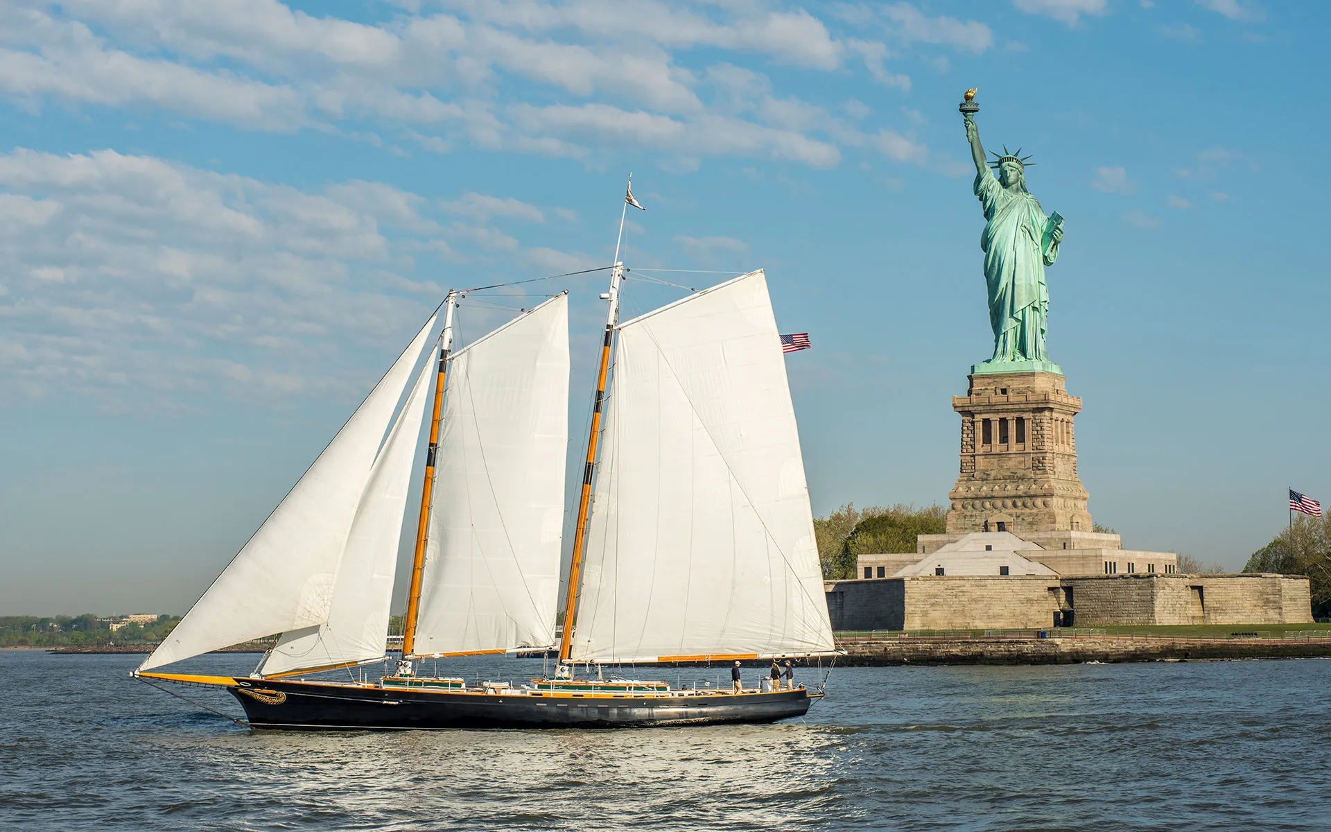 July 4th Parade of Sails!