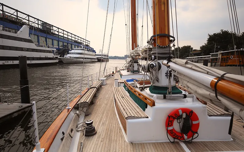 The Starboard deck of the yacht Schooner America 2.0