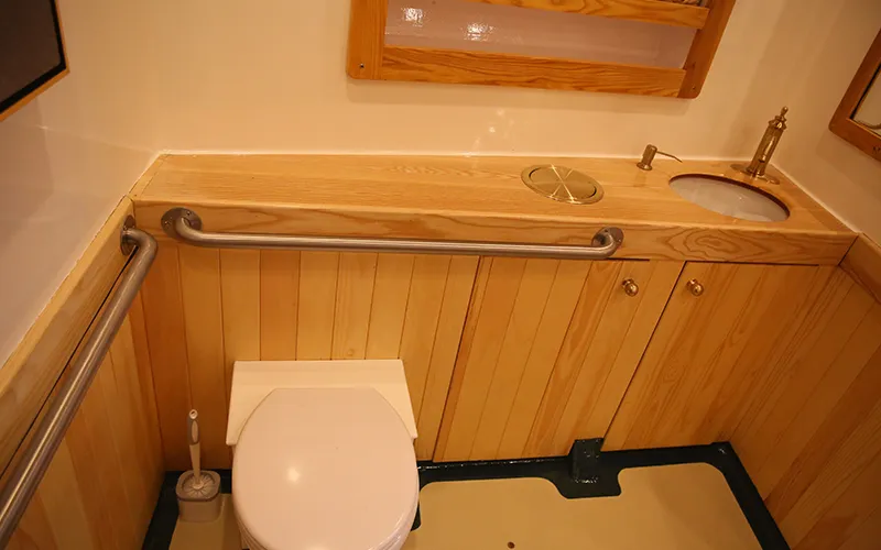 Bathroom aboard the Yacht Manhattan III